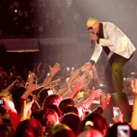 Cricket Wireless Sponsors Pitbull and Enrique Iglesias Fall Tour