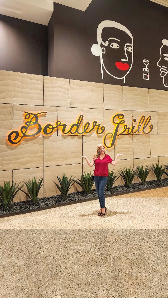 If you're visiting Las Vegas, add @BorderGrill to your list! 🌮✨ 

Located inside Mandalay Bay, it's one of our fave spots for modern Mexican cuisine. Right now they're offering a delicious 3-course prix fixe lunch for $40 and dinner for $50, making it a great way to experience the restaurant.

I also love that they have fantastic options for a variety of dietary preferences, including vegetarian, vegan, and gluten-free dishes, so everyone can find something to enjoy. 

Save this for your next Vegas trip! 🌴🥂

#lasvegasfood #bordergrill #mandalaybay #vegasrestaurants #vegasfoodie (hosted)